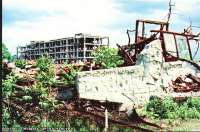 Grozny_voina_pamyatnik_Ermolovy_i_1_shkola.jpg